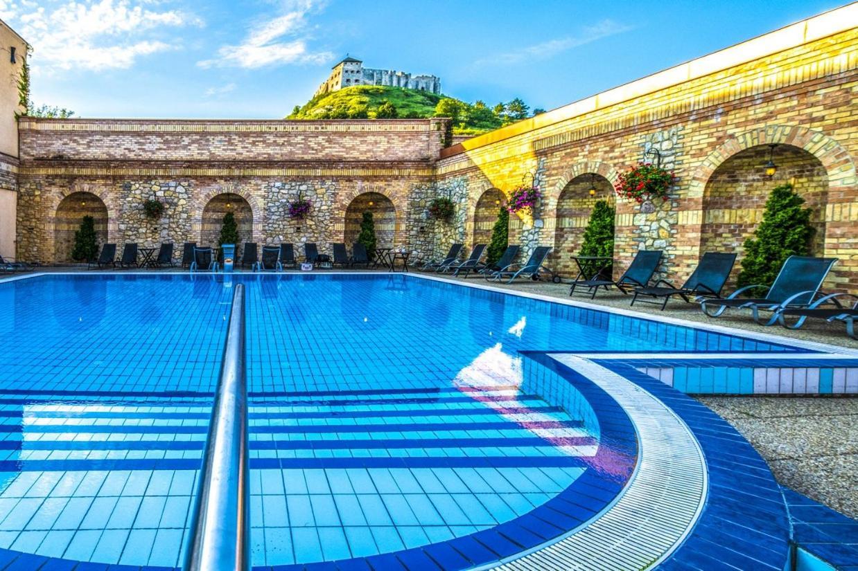Hotel Kapitany Wellness Sumeg Exterior photo