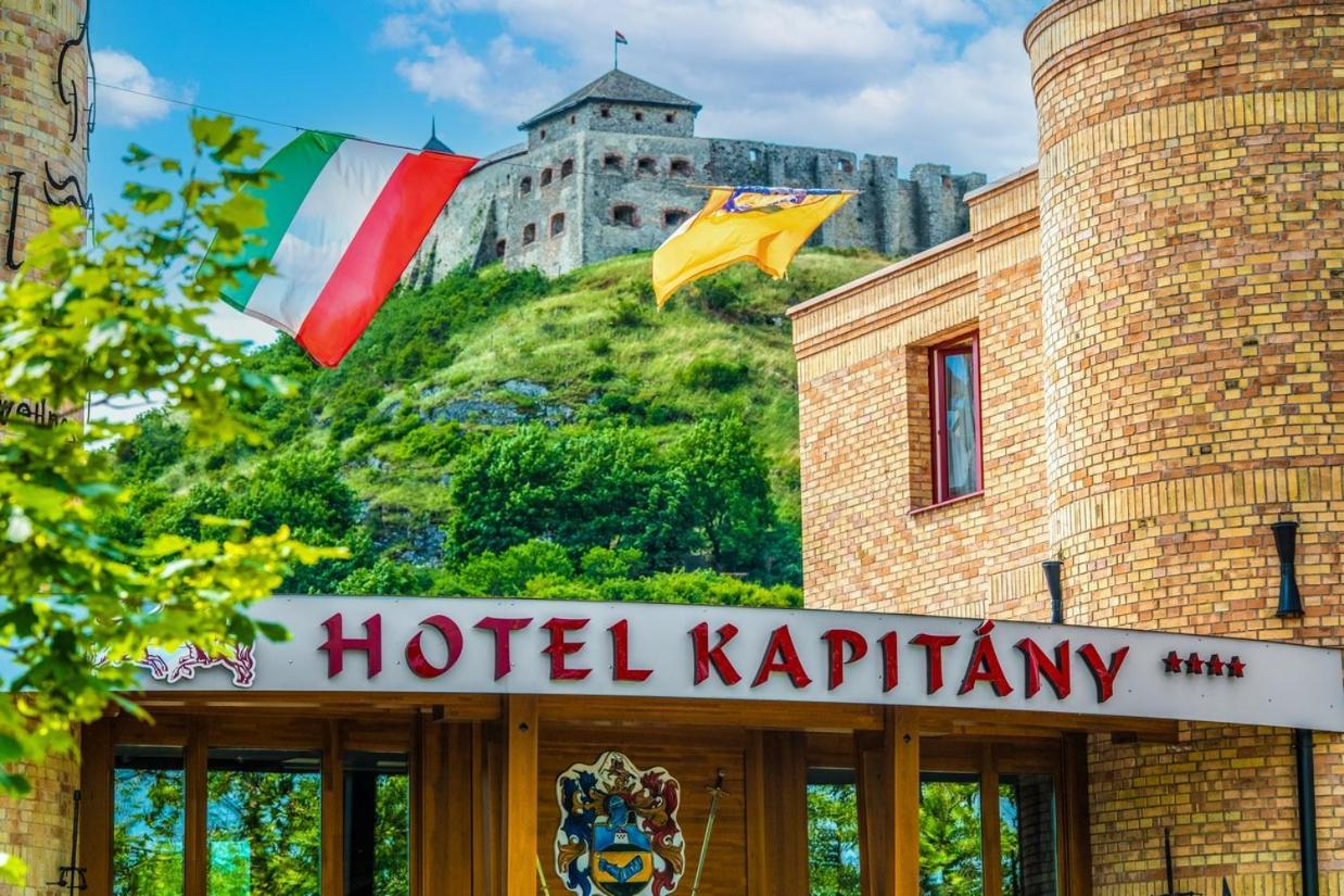 Hotel Kapitany Wellness Sumeg Exterior photo